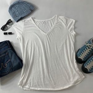 Athleta V-Neck White Lightweight Cap-Sleeve Tee-Shirt XL